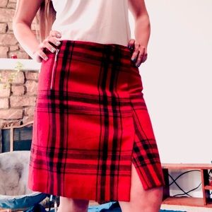 Red plaid midi <3